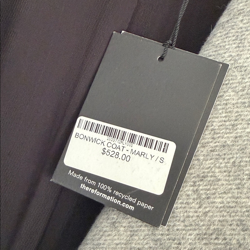 Reformation Bonwick Coat - Picture 4 of 10